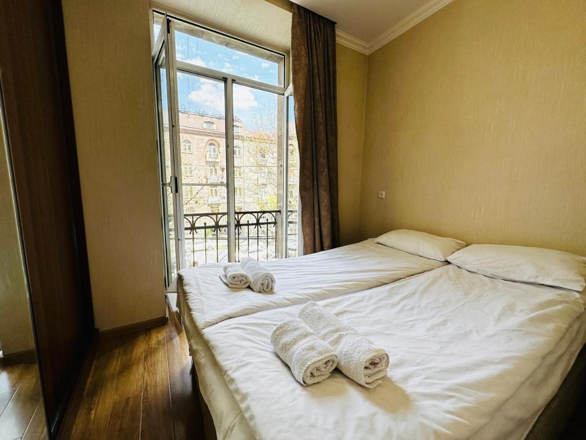 City Center Apartment On Sayat Nova Street Ereván Exterior foto